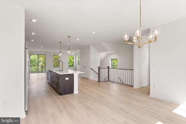Building Photo - 6230 Folly Ln