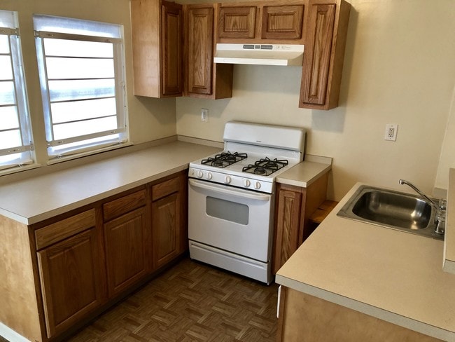 Building Photo - 1120 Washington Blvd