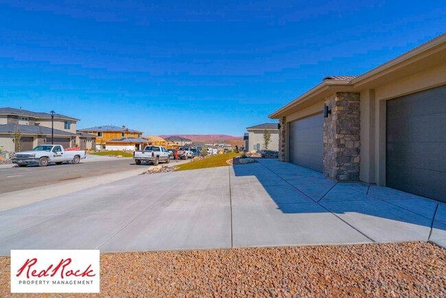 Building Photo - Come Live in the Desirable Sage Canyon Neighborhood!