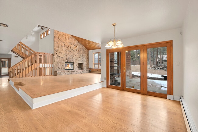 Building Photo - 29604 Canterbury Cir