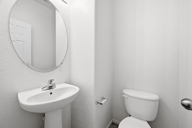 Building Photo - $2,195.95- 3 Bed, 2.5 Bath Home in Co. Springs with Central AC and 2 Car Garage!
