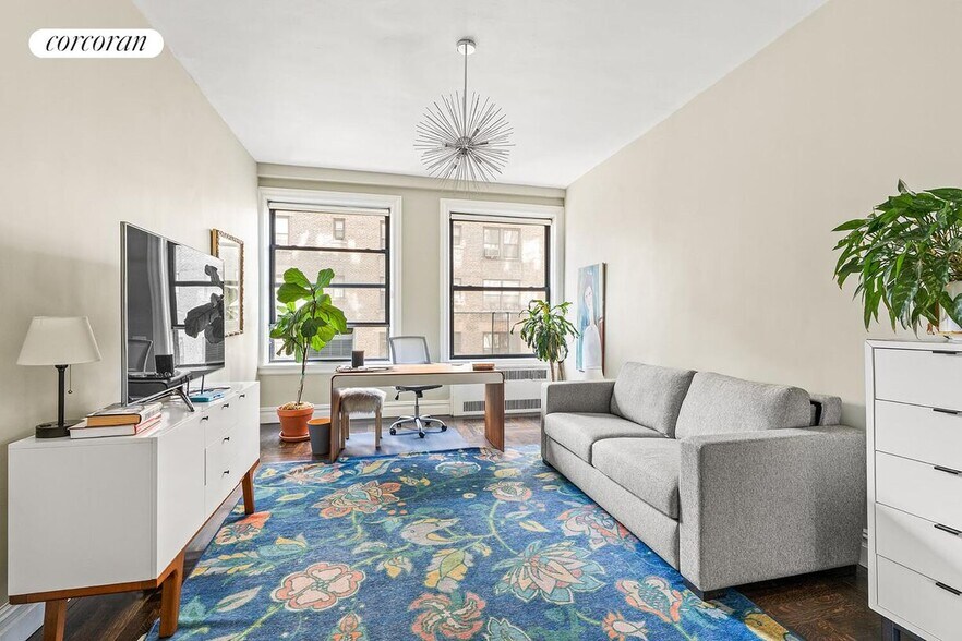 Building Photo - 525 W End Ave