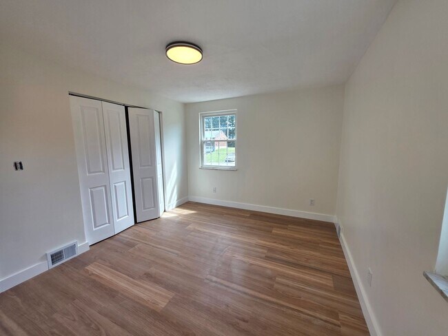 Building Photo - Fully Updated 3-bedroom, 2-bathroom house for rent in North Allegheny School District!