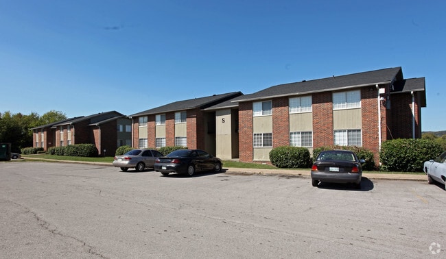 Knollcrest Apartments - Nashville, TN | Apartment Finder