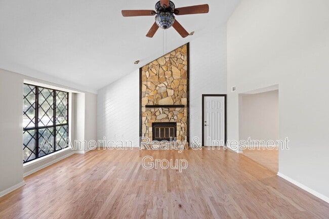 Building Photo - 661 St Lucia Cove