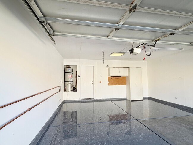 Building Photo - 9449 Amber Valley Ln