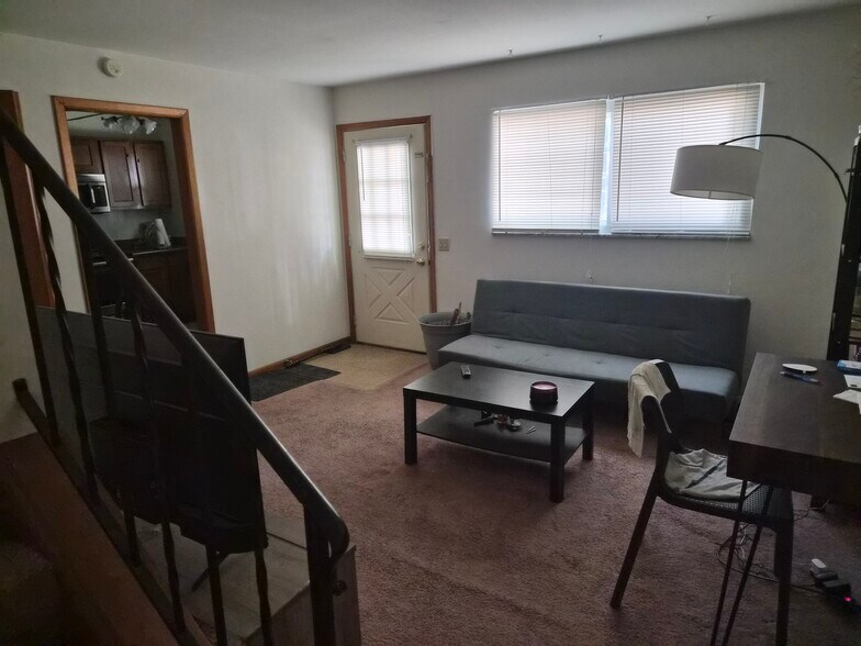 Living Room - 1271 Hunter Ave