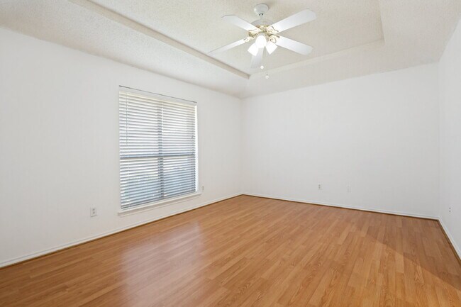 Building Photo - Charming 2BD Home in Far North Dallas