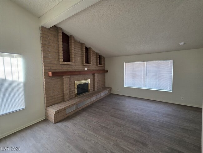 Building Photo - 3214 Anacapa Way