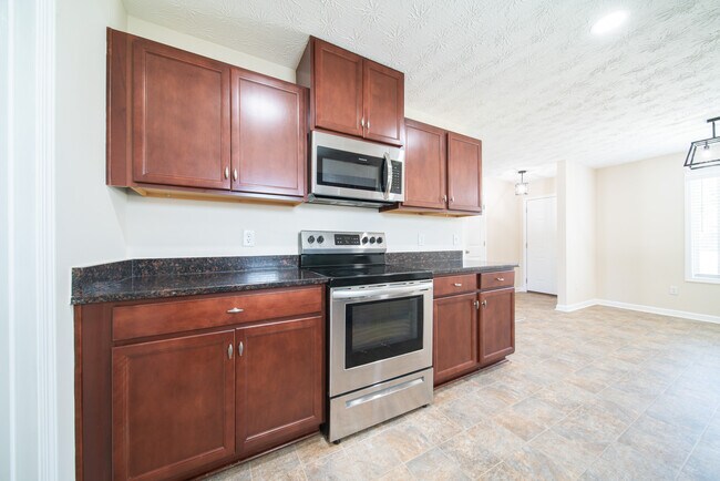 Building Photo - 5788 Sandy View Dr