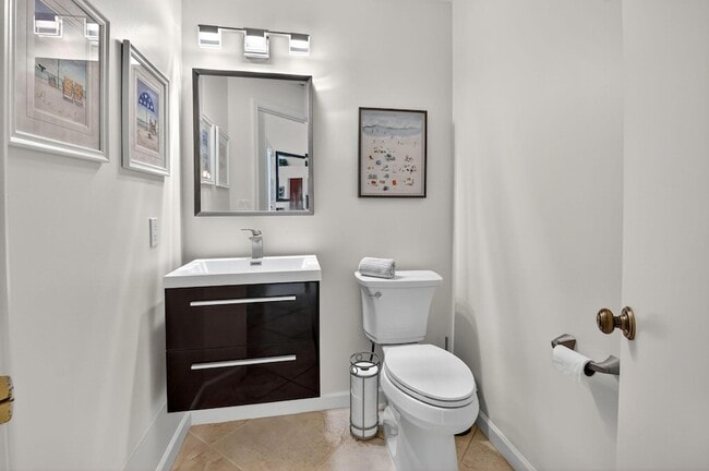 Building Photo - 6657 NW 25th Way