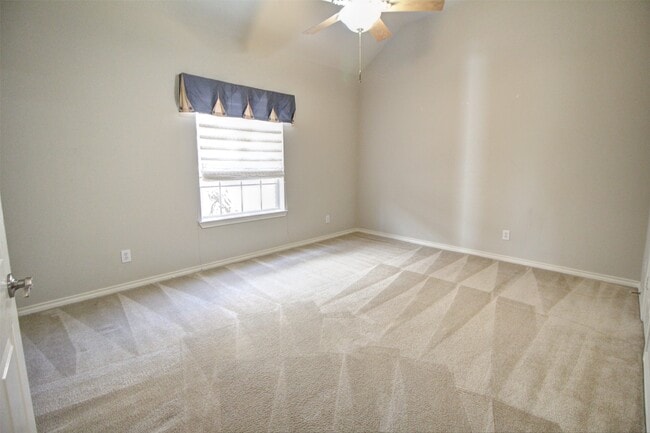Building Photo - 19014 Canyon Frost Dr