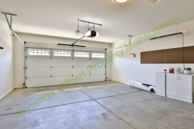 Building Photo - Beautiful Lyons Gate Home w/ Three Communi...