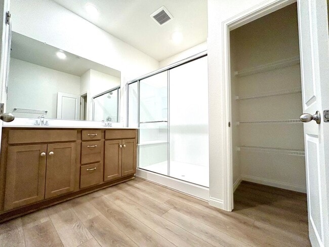 Building Photo - Brand new Townhome!   Summerlin Grand Park Village