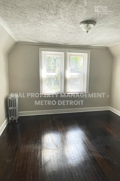 Building Photo - 5105 Grayton St