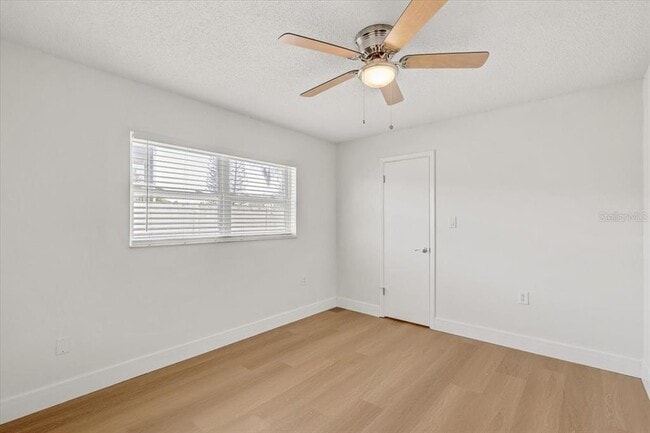 Building Photo - 7012 Pin Cherry Ln