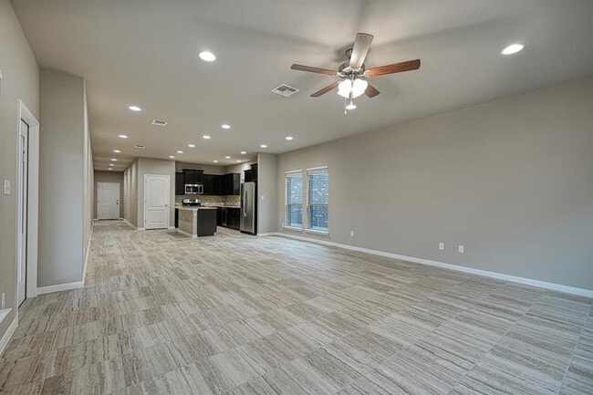 Building Photo - 113 San View Dr