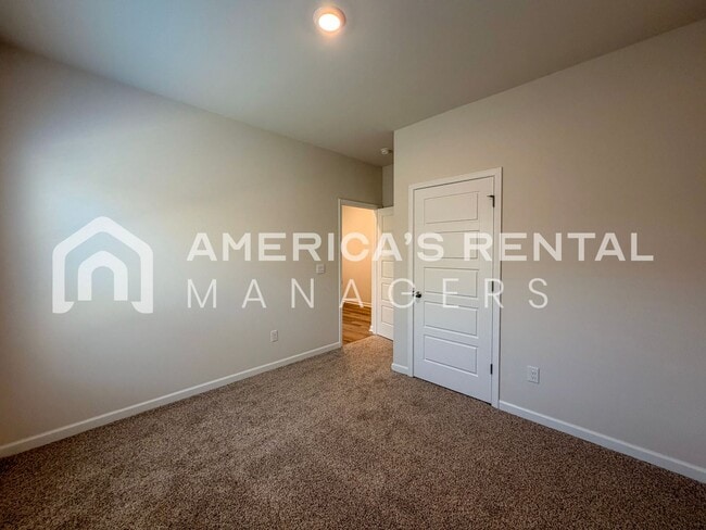 Building Photo - Move-in Special! New Construction Home for Rent in Owens Cross Roads, AL! Sign a 13-month lease b...