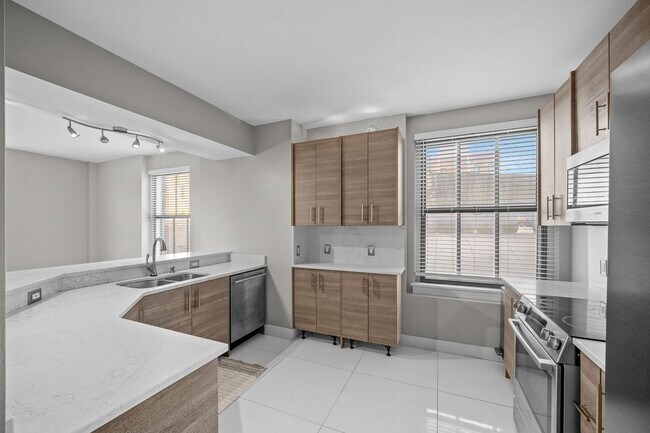 Building Photo - Beautiful Furnished 2-Bed, 2-Bath Condo in the Heart of Downtown Des Moines