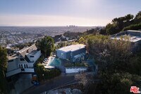 Building Photo - 8464 Cole Crest Dr