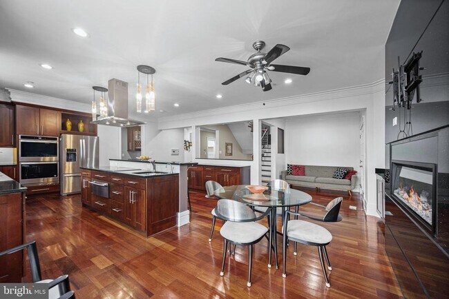 Building Photo - 9715 Singleton Dr