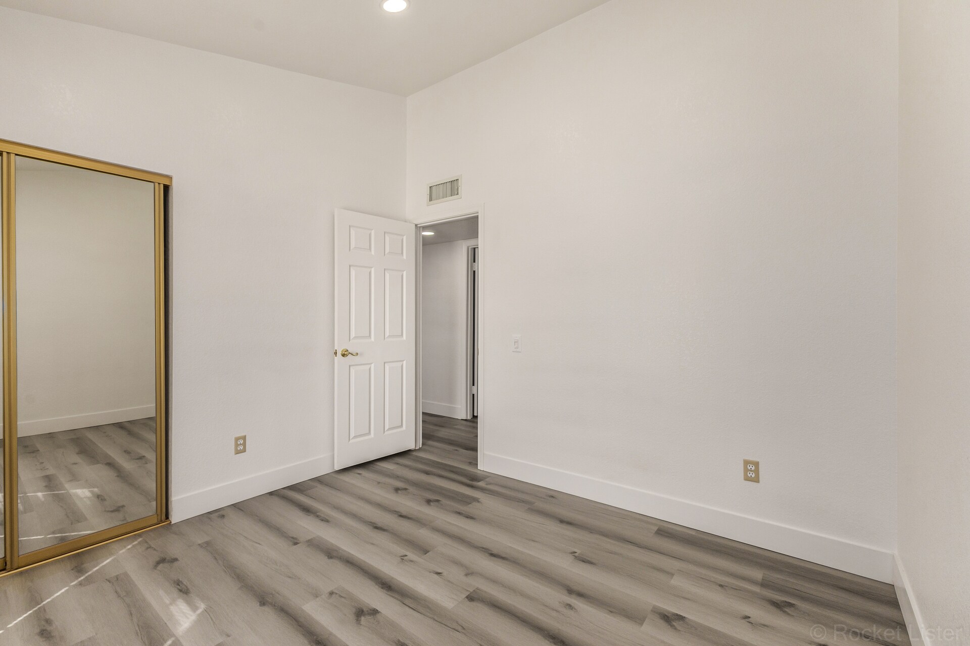 Building Photo - 7608 W McRae Way