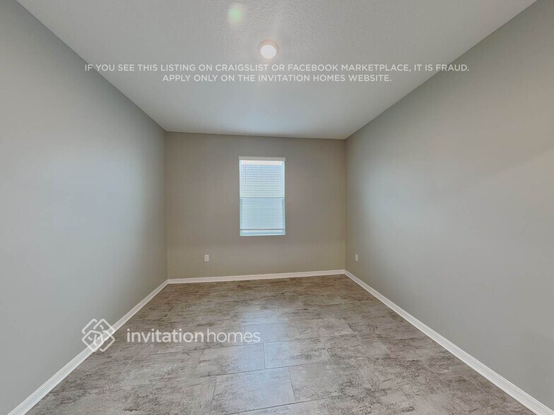 Building Photo - 11821 Cara Field Ave