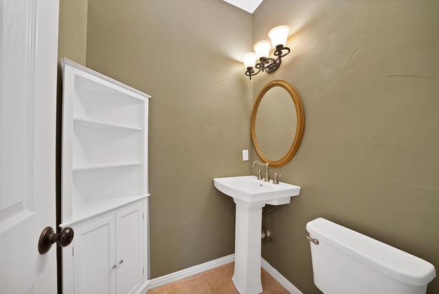 Building Photo - 18638 Tall Oak Dr