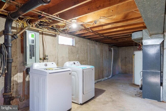 Building Photo - 344 Nimitz Rd