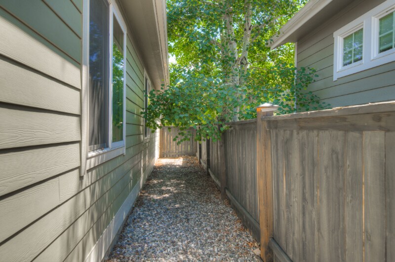 Building Photo - 3167 Spring Ridge Dr