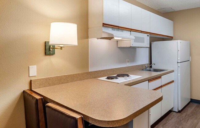 Building Photo - Furnished Studio-Los Angeles - Monrovia