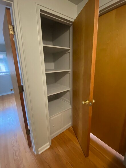 Hall closet - 2534 Oliver Rd