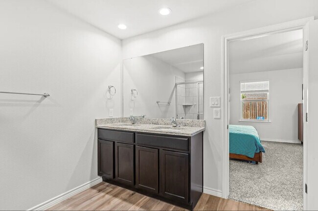 Building Photo - 7302 Star Gazer Dr