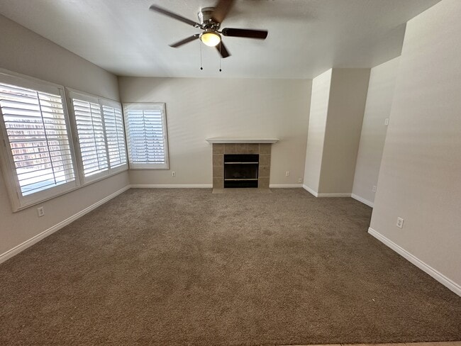 Building Photo - 229 Villa Elegante Dr