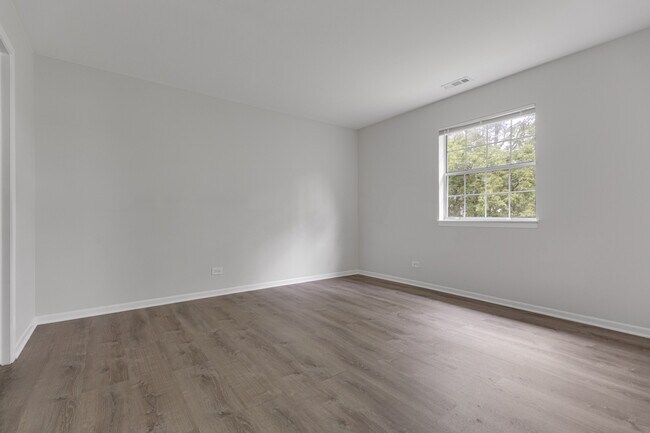 Building Photo - 96 Gant Cir