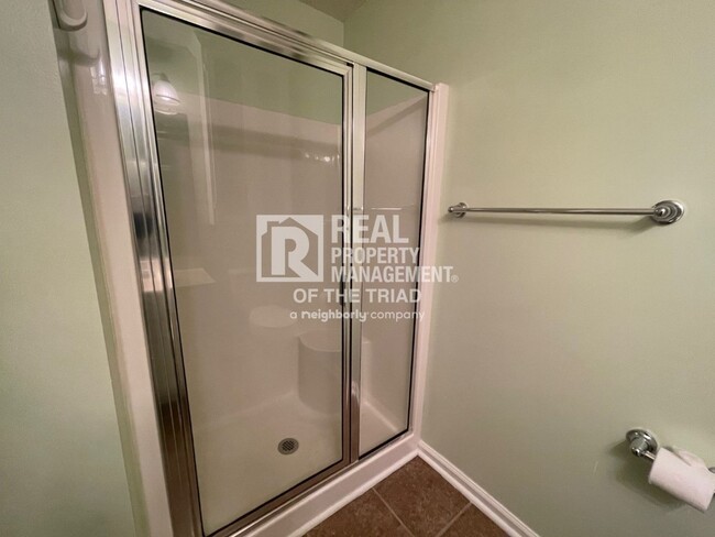 Building Photo - *Move In Special* Deacon Ridge Gated Commu...