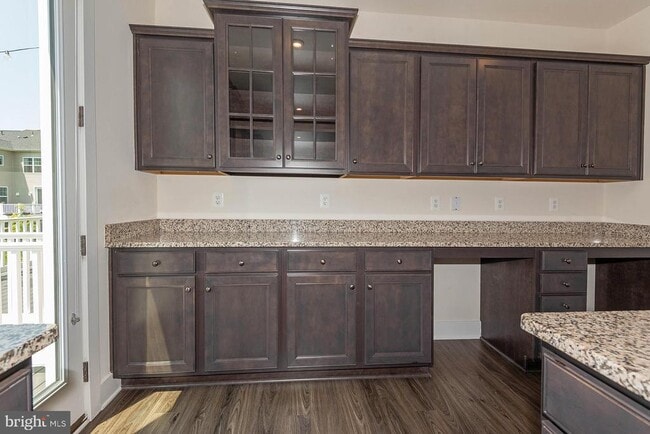 Building Photo - 8380 Amber Beacon Cir