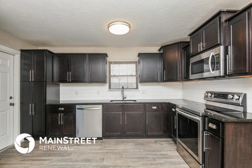 Building Photo - 5713 NW 33rd St