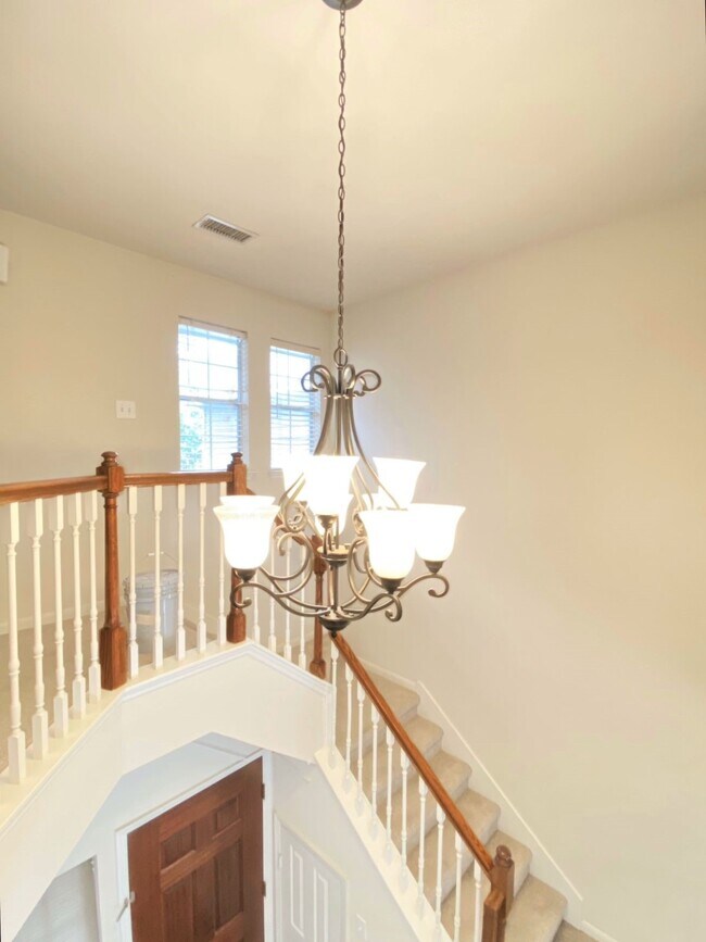 Building Photo - 54 Alderon Woods Pl