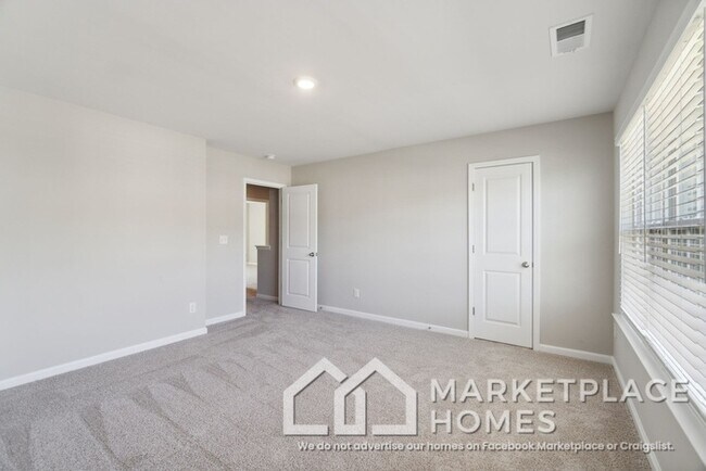 Building Photo - 9936 Brawley Ln