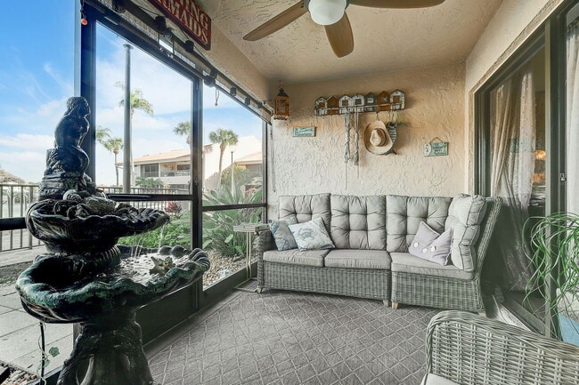 Building Photo - 4770 Brittany Dr S