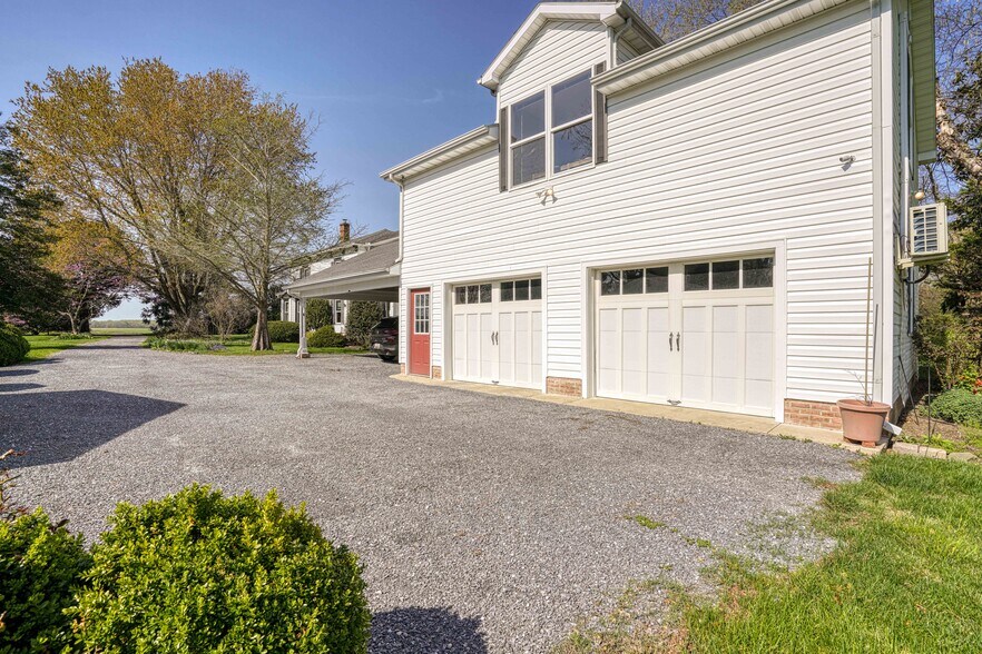 Building Photo - 30595 Kingston Rd