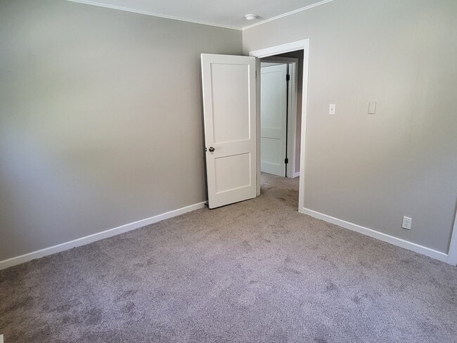 Building Photo - 968 Swift Dr