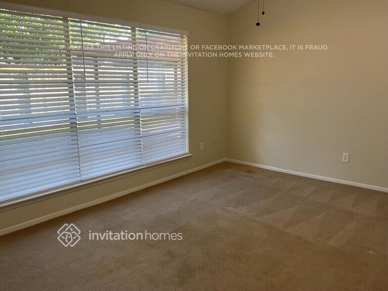 Building Photo - 16751 Summer Dawn Ln