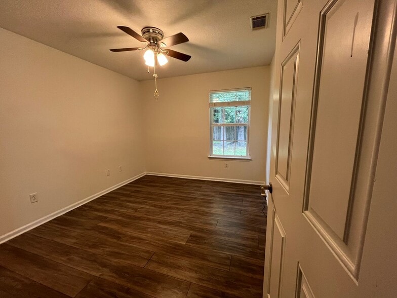 Building Photo - 74 Front Run Pl