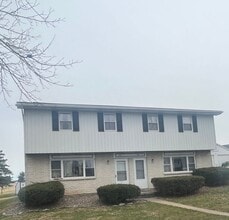Building Photo - LINCOLN LANE 126/128
