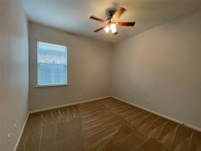 Building Photo - 127 Clearmont Pl