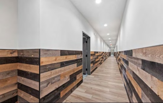 Building Photo - 302 W Liberty Dr