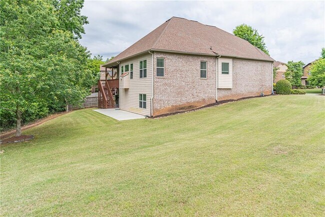 Building Photo - 764 Morganton Dr