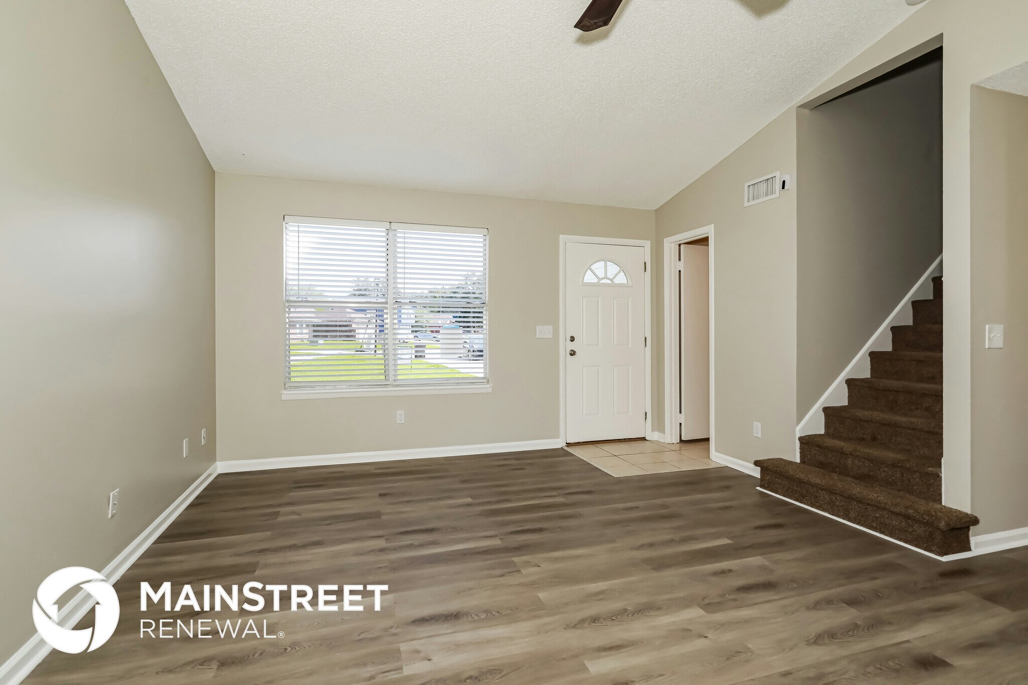 Building Photo - 8144 Colonnade Ct W